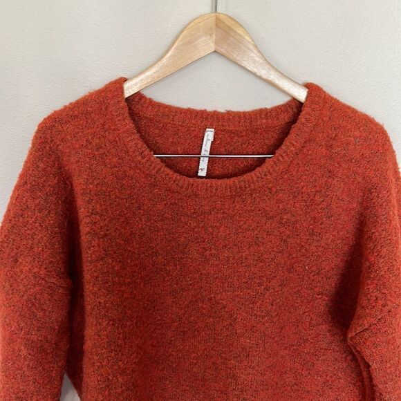 Women's Willow & Clay Cozy Crewneck Sweater Size M - Picture 2 of 4